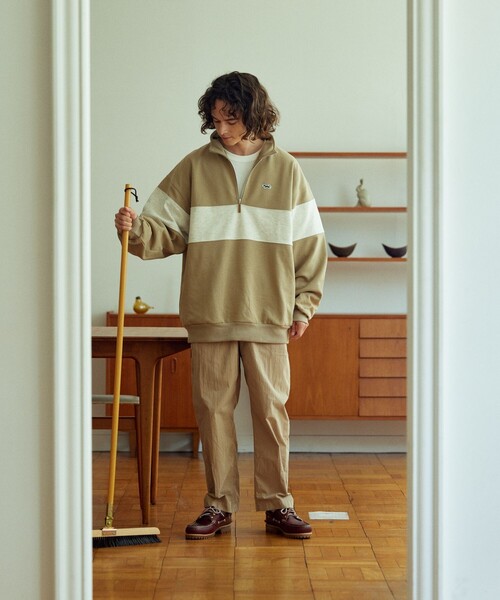 TOWNCRAFT（タウンクラフト）の「TOWN CRAFT/タウンクラフト 別注 スタンドネック パネルボーダー ハーフジップスウェット/ハーフジップ/ワンポイントロゴ/ビックシルエット（スウェット・メンズ・オフホワイト/チャコール/ベージュ/ネイビー・MEDIUM/LARGE）」の12枚目の写真