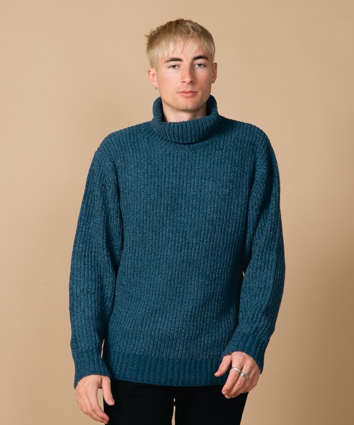 Blue Standard (ブルースタンダード)の「【BLUE STANDARD/ブルースタンダード】 ふんわりもちもちのやみつきな触り心地 ふわもちモール 畦編みタートルネックセーター(ニット/セーター・メンズ・ブラック/オフホワイト/ブルーグレー/ワイン・SMALL/MEDIUM/LARGE/X-LARGE)」の16枚目の写真