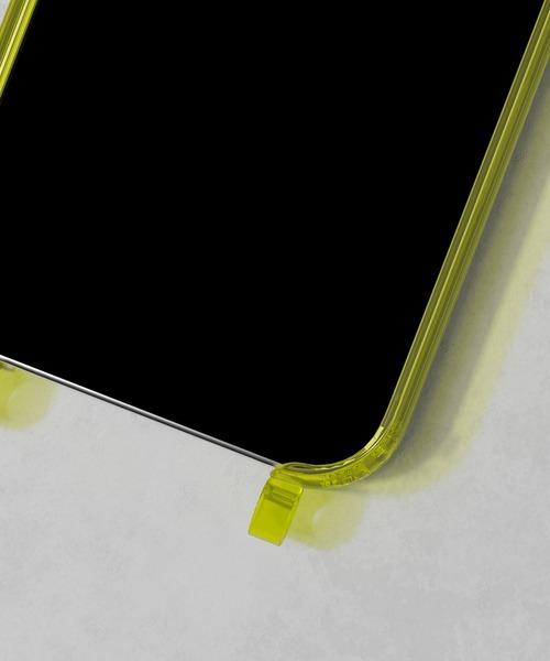 Topologie（トポロジー）の「Verdon Phone Case Neon Yellow 【ケース単体】（スマホケース/カバー・レディース・イエロー・iPhone 14/iPhone 12/12 Pro/iPhone 14 Pro/iPhone 13 Pro/iPhone 15 Pro/iPhone 15）」の2枚目の写真