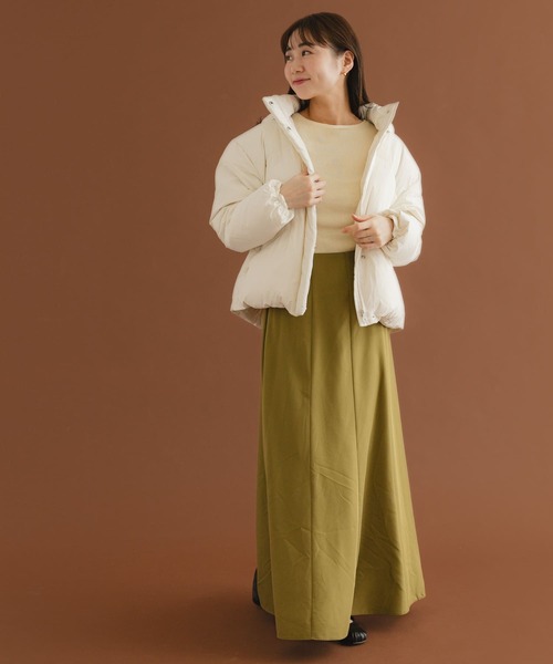 URBAN RESEARCH ROSSO WOMEN（アーバンリサーチ　ロッソ）の「ショートダウンジャケット（ダウンジャケット/コート・レディース・ベージュ/ブラック/オフホワイト・36/38）」の5枚目の写真