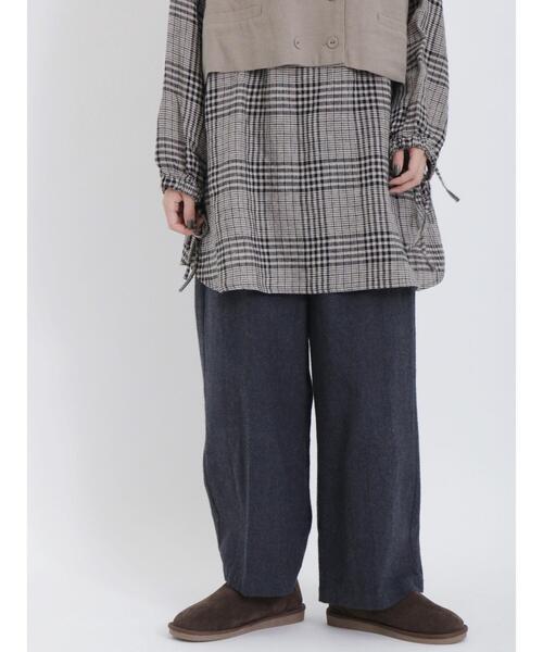 Samansa Mos2(サマンサ モスモス)の「【帯電防止】ウールライクゆるストレートパンツ(その他パンツ・レディース・ベージュ/グリーン/キナリ/チャコールグレー・F)」の16枚目の写真