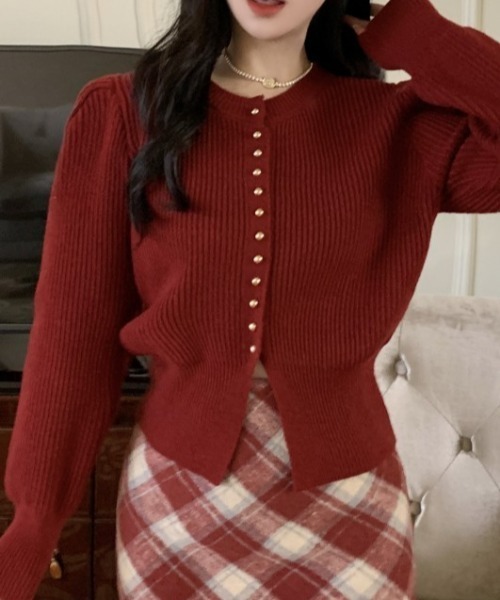 Vipoa(ヴィポア)の「RETRO STUDS HEM CUT CARDIGAN(ニット/セーター・レディース・ブラウン/レッド/ブラック・FREE)」の22枚目の写真