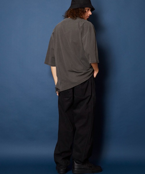 unrelaxing(アンリラクシング)の「ヴィンテージライク 古着風 綿100%ピグメント加工ダメージTシャツ(Tシャツ/カットソー・メンズ・ベージュ/ブラウン/グリーン/ブラック・MEDIUM/LARGE/X-LARGE)」の7枚目の写真