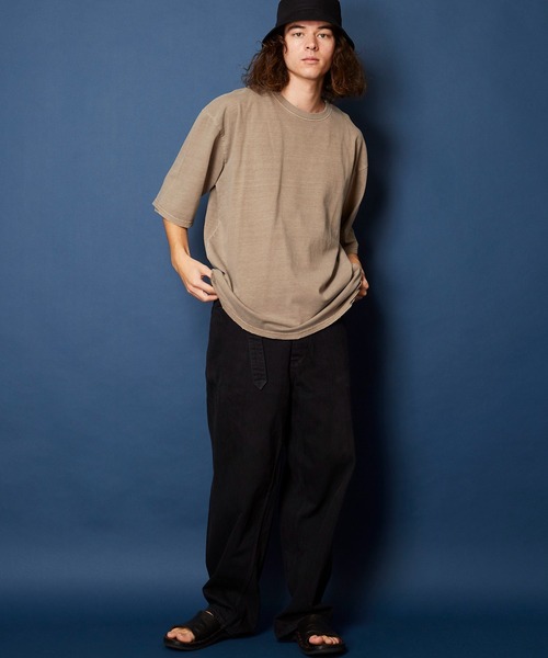 unrelaxing(アンリラクシング)の「ヴィンテージライク 古着風 綿100%ピグメント加工ダメージTシャツ(Tシャツ/カットソー・メンズ・ベージュ/ブラウン/グリーン/ブラック・MEDIUM/LARGE/X-LARGE)」の13枚目の写真