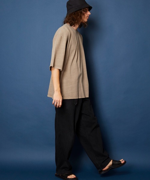 unrelaxing(アンリラクシング)の「ヴィンテージライク 古着風 綿100%ピグメント加工ダメージTシャツ(Tシャツ/カットソー・メンズ・ベージュ/ブラウン/グリーン/ブラック・MEDIUM/LARGE/X-LARGE)」の16枚目の写真