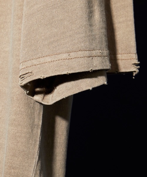 unrelaxing(アンリラクシング)の「ヴィンテージライク 古着風 綿100%ピグメント加工ダメージTシャツ(Tシャツ/カットソー・メンズ・ベージュ/ブラウン/グリーン/ブラック・MEDIUM/LARGE/X-LARGE)」の11枚目の写真