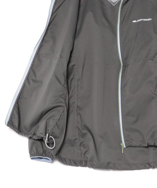 KRIFF MAYER Lady's Collection（クリフメイヤーレディースコレクション）の「さらさらエアーフードJK（ナイロンジャケット・レディース・チャコール/イエロー/ネイビー/その他5/カラフル/カーキ/グレー・MEDIUM/LARGE）」の9枚目の写真