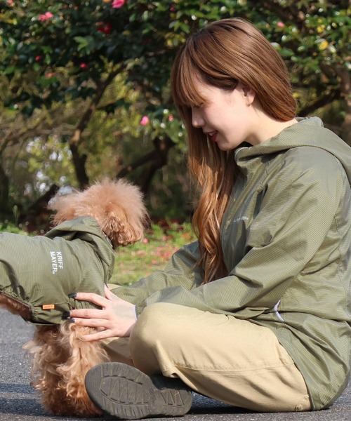 KRIFF MAYER Lady's Collection（クリフメイヤーレディースコレクション）の「さらさらエアーフードJK（ナイロンジャケット・レディース・チャコール/イエロー/ネイビー/その他5/カラフル/カーキ/グレー・MEDIUM/LARGE）」の4枚目の写真