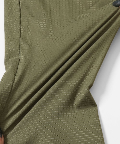 KRIFF MAYER Lady's Collection（クリフメイヤーレディースコレクション）の「さらさらエアーフードJK（ナイロンジャケット・レディース・チャコール/イエロー/ネイビー/その他5/カラフル/カーキ/グレー・MEDIUM/LARGE）」の22枚目の写真