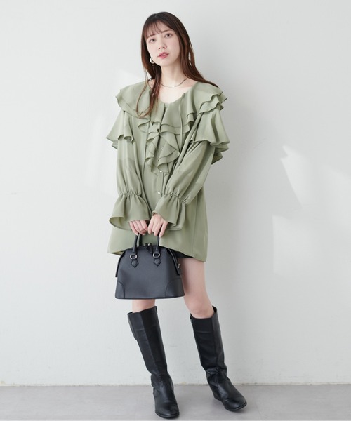 natural couture(ナチュラルクチュール)の「ラッフル衿チュニックブラウス(シャツ/ブラウス・レディース・サックスブルー/カーキ/ピンク/オフホワイト・FREE)」の16枚目の写真