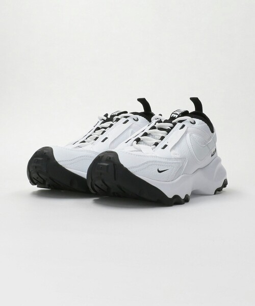 NIKE(ナイキ)の「<NIKE>ウィメンズ TC 7900/スニーカー(スニーカー・レディース・ホワイト・24cm/25cm/23.5cm/23cm/24.5cm)」の6枚目の写真