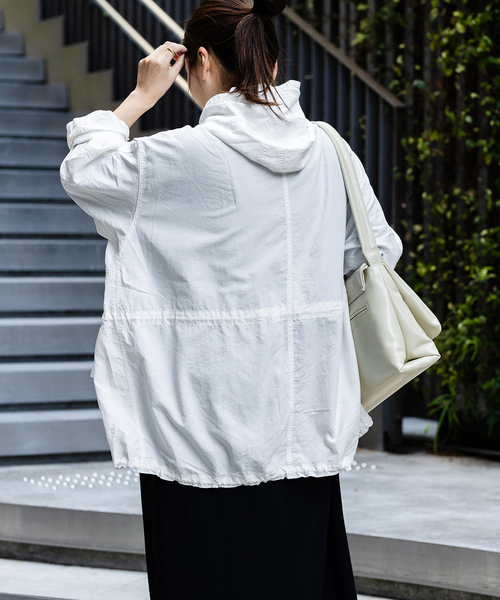 ARMY TWILL（アーミーツイル）の「別注【ARMY TWILL/アーミーツイル】Nylon ox Hooded Coat：コート（その他アウター・レディース・ベージュ/ホワイト/カーキ・FREE）」の13枚目の写真