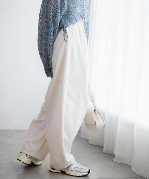 WEGO(ウィゴー)の「WEGO/イージーカーブパンツ(カーゴパンツ・レディース・ブラック/オフホワイト・MEDIUM/SMALL)」の3枚目の写真