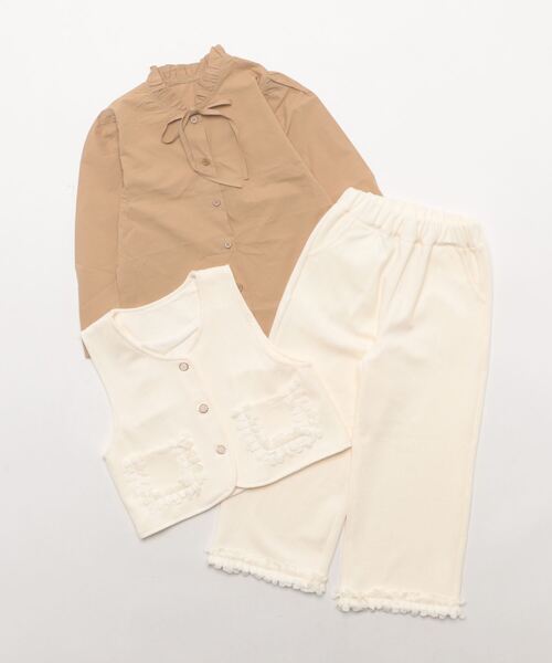 Bee des Bee（ビーデスビー）の「長袖ブラウス・ベスト・パンツ 3点セット（アンサンブル・キッズ・ピンク/アイボリー・140cm/120cm/130cm/110cm/100cm）」の2枚目の写真