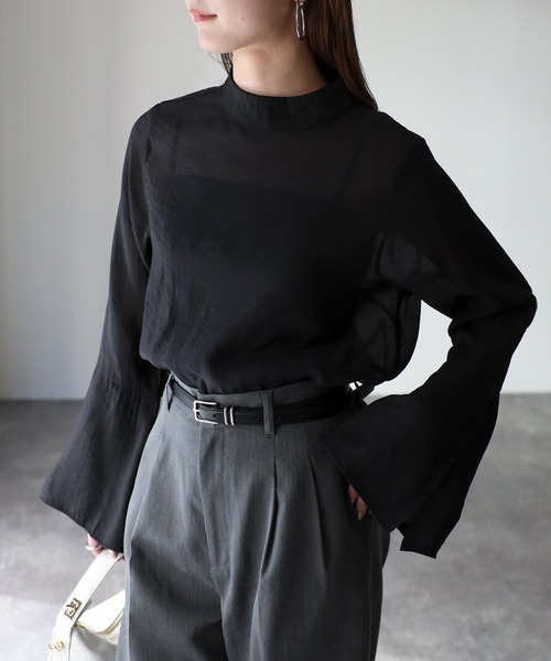 Riberry(リベリー)の「シアーベルスリーブブラウス(シャツ/ブラウス・レディース・ブラック/グレー/ベージュ/グリーン・MEDIUM)」の2枚目の写真