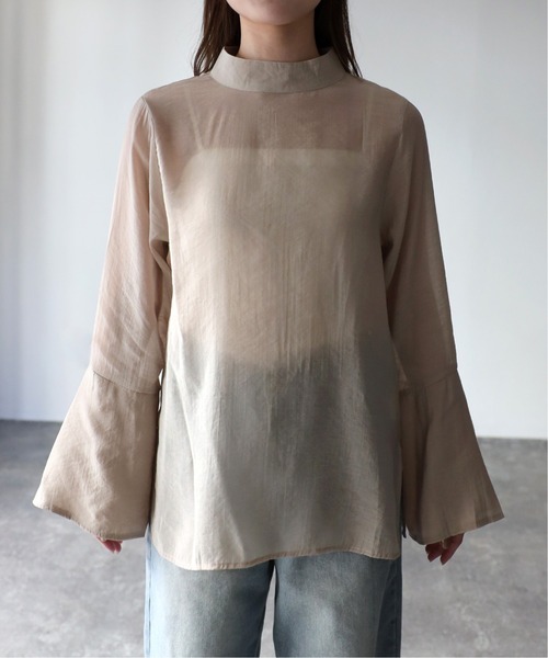 Riberry(リベリー)の「シアーベルスリーブブラウス(シャツ/ブラウス・レディース・ブラック/グレー/ベージュ/グリーン・MEDIUM)」の13枚目の写真