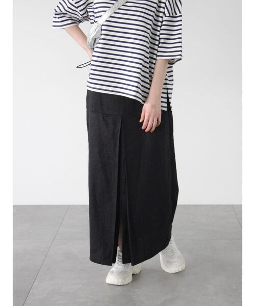 Lugnoncure（ルノンキュール）の「チンツ加工リネン混スカート（スカート・レディース・ベージュ/オフホワイト/ブラック・F）」の3枚目の写真