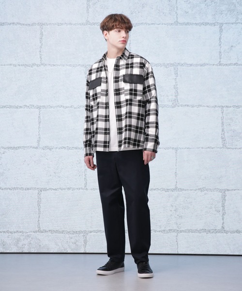 Apo(s)ture(アポスチャー)の「JOHAN-001/サテンストレッチテーパードパンツ(その他パンツ・メンズ・ブラック/モカ/ネイビー/ベージュ・XL/L/M/S/XS)」の19枚目の写真