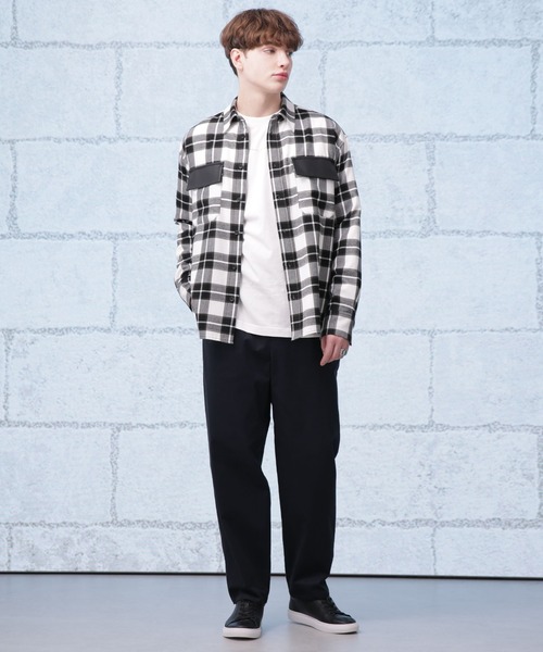Apo(s)ture(アポスチャー)の「JOHAN-001/サテンストレッチテーパードパンツ(その他パンツ・メンズ・ブラック/モカ/ネイビー/ベージュ・XL/L/M/S/XS)」の17枚目の写真