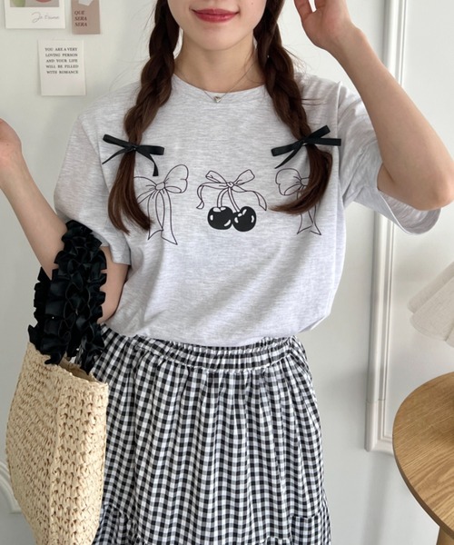 Loueme（ルエム）の「リボンチェリープリントTシャツ（Tシャツ/カットソー・レディース・ホワイト/ブラック/グレー・FREE）」の15枚目の写真