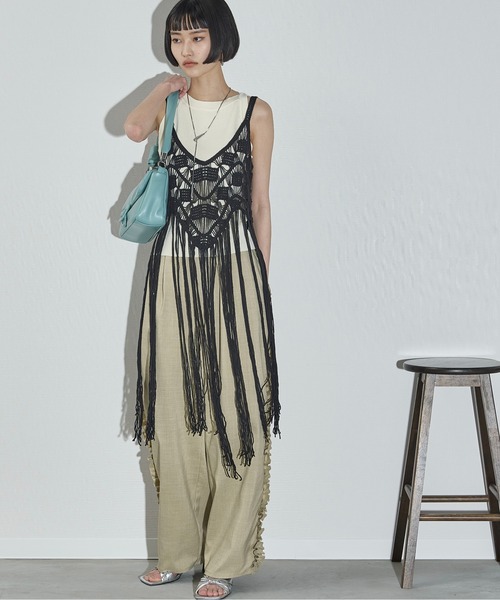 THE YOn（ザヨン）の「トーションレースフリンジヘムキャミトップス（キャミソール・レディース・ナチュラル/ブラック・FREE）」の15枚目の写真