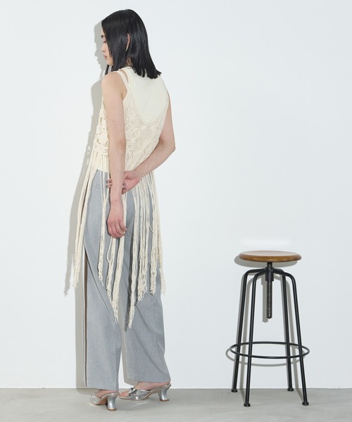 THE YOn（ザヨン）の「トーションレースフリンジヘムキャミトップス（キャミソール・レディース・ナチュラル/ブラック・FREE）」の11枚目の写真