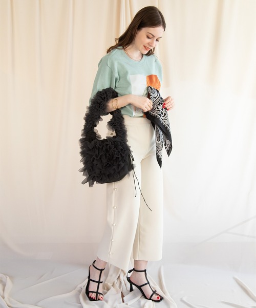 styiro（スタイロ）の「【長さ調節可能】裏地付き大人のチュールフリル/ショルダーバッグ（ショルダーバッグ・レディース・グレー/ブラック/アイボリー/ブルー/ベージュ/レッド・FREE）」の19枚目の写真