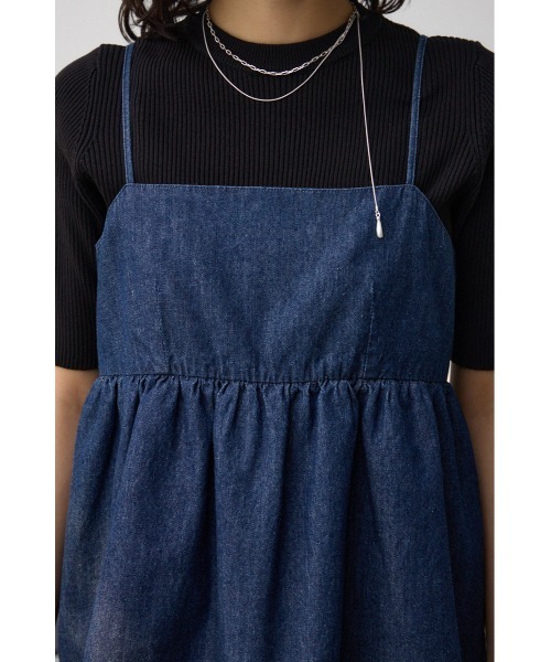 AZUL by moussy(アズールバイマウジー)の「バックオープンキャミブラウス(タンクトップ・レディース・ブラック/ブルー・FREE)」の21枚目の写真