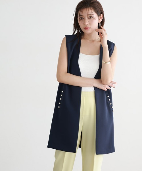 Pierrot（ピエロ）の「パールポケットノーカラージレ（ベスト・レディース・オフホワイト/ネイビー・L/M）」の12枚目の写真