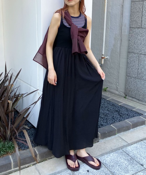 KBF（ケイビーエフ）の「『2サイズ展開』カップインギャザーキャミワンピース（ワンピース・レディース・アイボリー/ブラック/ネイビー・38/36）」の3枚目の写真