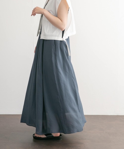 KBF（ケイビーエフ）の「『2サイズ展開』カップインギャザーキャミワンピース（ワンピース・レディース・アイボリー/ブラック/ネイビー・38/36）」の9枚目の写真