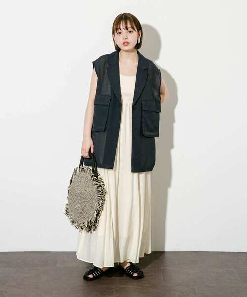 KBF（ケイビーエフ）の「『2サイズ展開』カップインギャザーキャミワンピース（ワンピース・レディース・アイボリー/ブラック/ネイビー・38/36）」の20枚目の写真