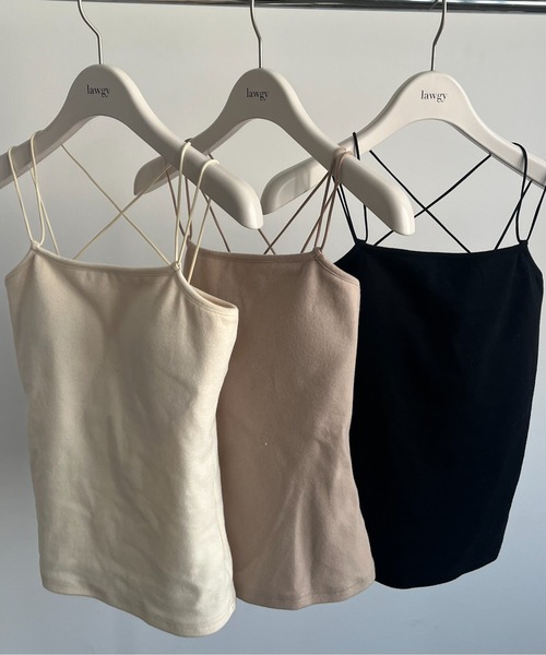 lawgy(ラウジー)の「smooth double strap cami / スムースダブルストラップキャミ(キャミソール・レディース・ベージュ/アイボリー/ブラック・FREE)」の2枚目の写真