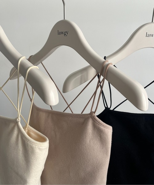 lawgy(ラウジー)の「smooth double strap cami / スムースダブルストラップキャミ(キャミソール・レディース・ベージュ/アイボリー/ブラック・FREE)」の5枚目の写真