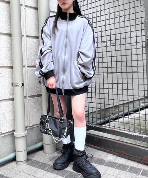 Figments(フィグメンツ)の「バイカラースーパービッグトラックジャケット(ジャージ・レディース・ブラック/グレー・FREE)」の18枚目の写真