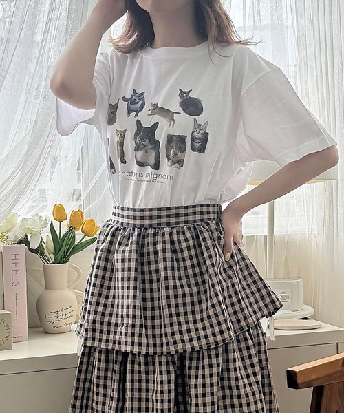 cuorequal(クオレコール)の「猫いっぱい半袖Tシャツ(Tシャツ/カットソー・レディース・ホワイト/アイボリー・MEDIUM/LARGE)」の5枚目の写真