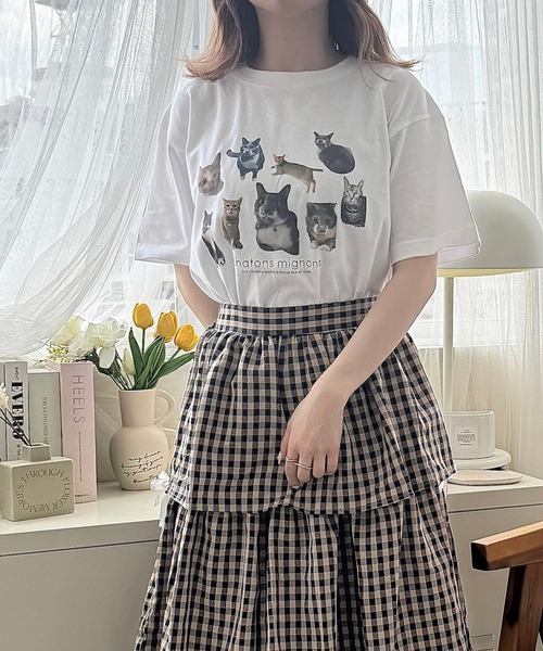 cuorequal(クオレコール)の「猫いっぱい半袖Tシャツ(Tシャツ/カットソー・レディース・ホワイト/アイボリー・MEDIUM/LARGE)」の7枚目の写真