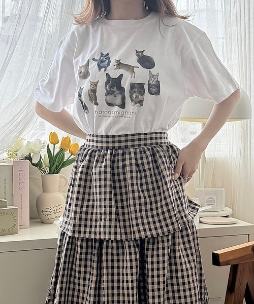 cuorequal(クオレコール)の「猫いっぱい半袖Tシャツ(Tシャツ/カットソー・レディース・ホワイト/アイボリー・MEDIUM/LARGE)」の8枚目の写真