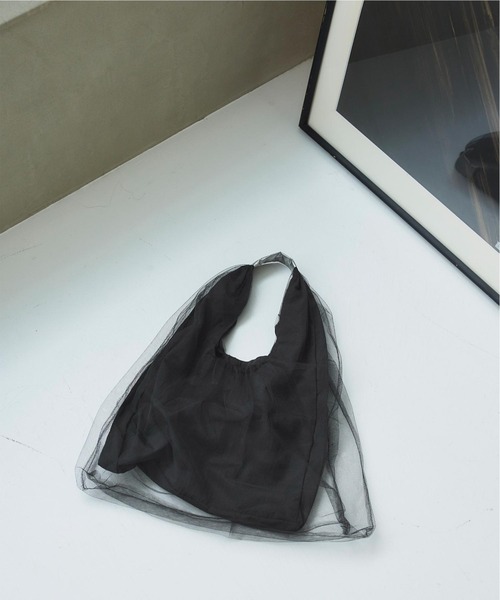 titivate（ティティベイト）の「チュールレイヤードトートバッグ（トートバッグ・レディース・ブルー/チャコール/オフホワイト/ブラック・FREE）」の10枚目の写真