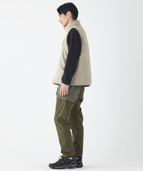 KRIFF MAYER（クリフメイヤー）の「ひっくり中綿ベスト（ベスト・メンズ・キャメル/サンドベージュ/ブラック・MEDIUM/LARGE/X-LARGE）」の6枚目の写真