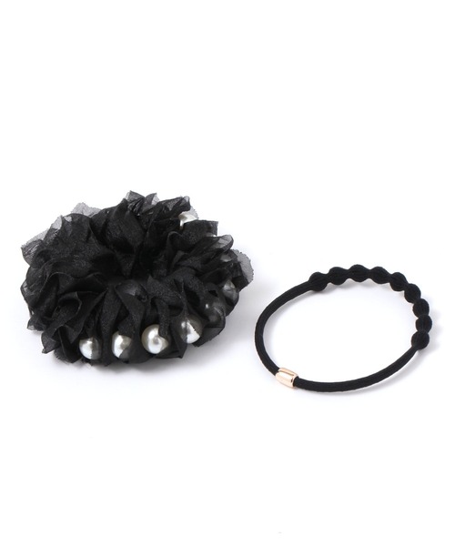 LAKOLE（ラコレ）の「パールチュールヘアゴム3点セット / 135393（ヘアゴム・レディース・オフホワイト/サンドグレー/ブラック・FREE）」の4枚目の写真