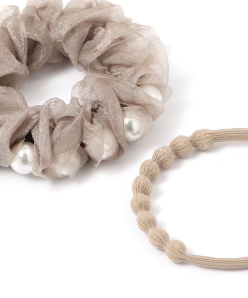 LAKOLE（ラコレ）の「パールチュールヘアゴム3点セット / 135393（ヘアゴム・レディース・オフホワイト/サンドグレー/ブラック・FREE）」の7枚目の写真