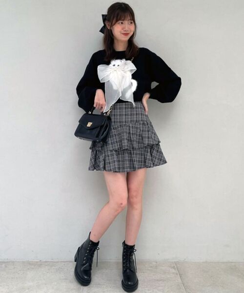 MAJESTIC LEGON(マジェスティックレゴン)の「ティアードフリルミニスカパン(その他パンツ・レディース・ブラック系その他/ホワイト系その他/ブラウン系その他2/ブラック/アイボリー/グレー系その他・MEDIUM)」の1枚目の写真