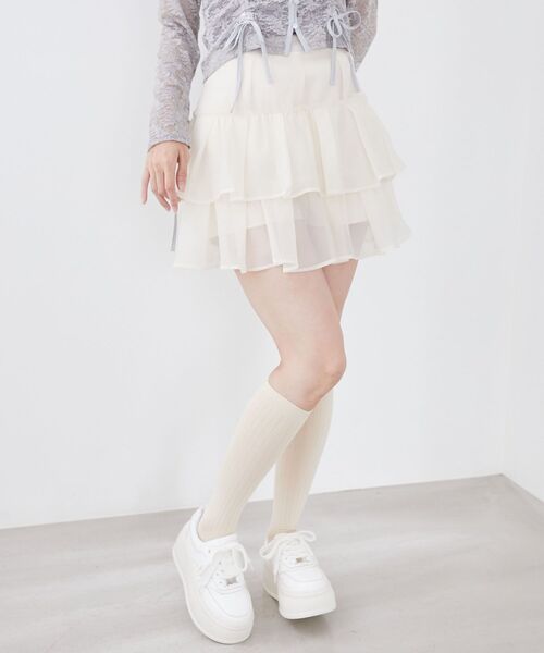 MAJESTIC LEGON(マジェスティックレゴン)の「ティアードフリルミニスカパン(その他パンツ・レディース・ブラック系その他/ホワイト系その他/ブラウン系その他2/ブラック/アイボリー/グレー系その他・MEDIUM)」の2枚目の写真