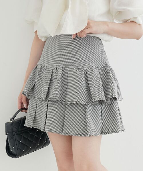 MAJESTIC LEGON(マジェスティックレゴン)の「ティアードフリルミニスカパン(その他パンツ・レディース・ブラック系その他/ホワイト系その他/ブラウン系その他2/ブラック/アイボリー/グレー系その他・MEDIUM)」の15枚目の写真