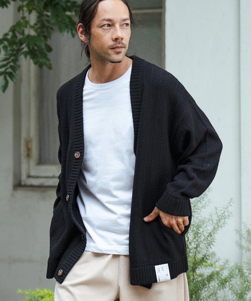 CAMBIO（カンビオ）の「mcg3497-Stripe Jacquard Knit Cardigan ニットカーディガン（カーディガン/ボレロ・メンズ・マスタード/ブラック/カーキ/グレー・M/L）」の2枚目の写真