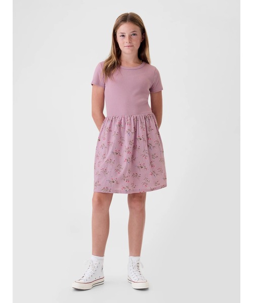 GAP（ギャップ）の「スケーターワンピース (キッズ)（ワンピース・キッズ・ブラック/ラベンダー・110cm/130cm/150cm/120cm/140cm/160cm）」の2枚目の写真