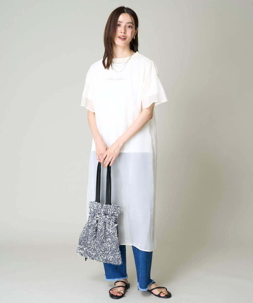 a.v.v（アーヴェヴェ）の「【洗濯機で洗える】袖スリットシアーワンピース（ワンピース・レディース・アイボリー/ブラック・36/38/40）」の5枚目の写真