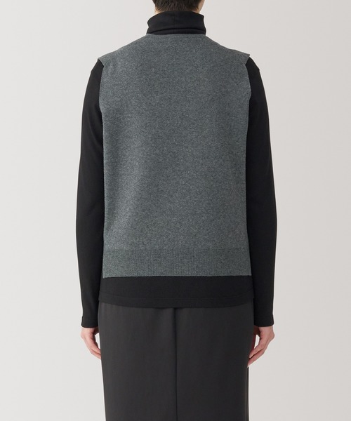 無印良品（ムジルシリョウヒン）の「婦人　洗えるミラノリブ編みベスト（ベスト・レディース・ダークグレー/ブラック/サックスブルー/ブラウン系・S/M/L/XL）」の14枚目の写真