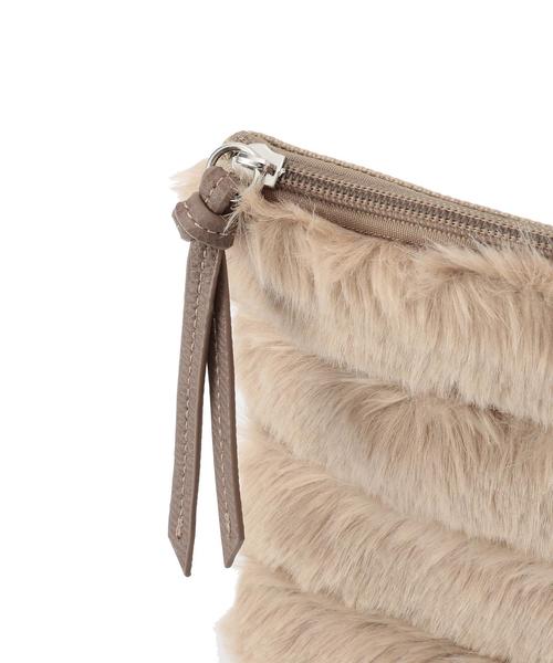 coen（コーエン）の「フェイクファーボアクラッチバッグ（クラッチバッグ・レディース・ベージュ/ネイビー・フリー）」の5枚目の写真